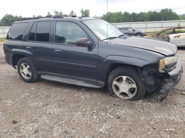 1GNDT13S452290970 - 2005 CHEVROLET BLAZER LS CHARCOAL photo 4