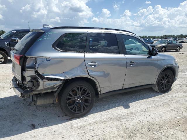 JA4AD3A32JZ019465 - 2018 MITSUBISHI OUTLANDER SE SILVER photo 3