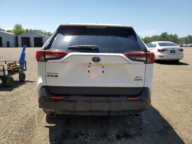 2T3RWRFV6PW169667 - 2023 TOYOTA RAV4 XLE 白色 照片 6