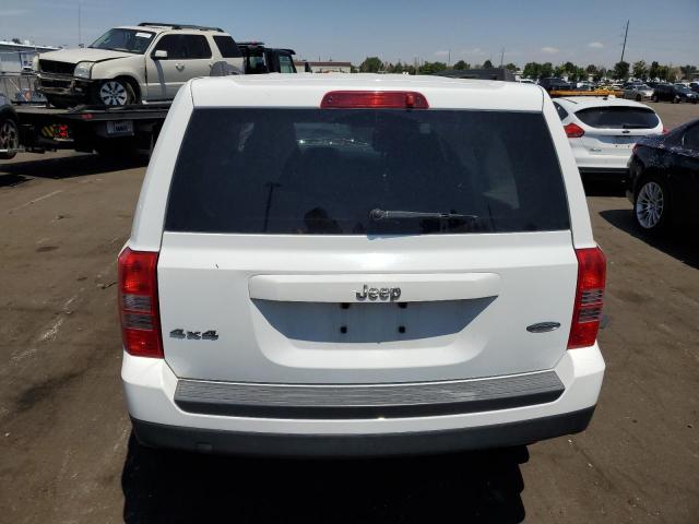 1C4NJRFB3FD135880 - 2015 JEEP PATRIOT LATITUDE WHITE photo 6