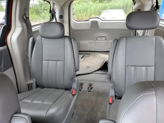 2A8HR541X9R597100 - 2009 CHRYSLER TOWN & COU TOURING RED photo 10