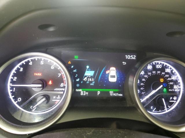 4T1F11AK1MU579569 - 2021 TOYOTA CAMRY XLE SILVER photo 9