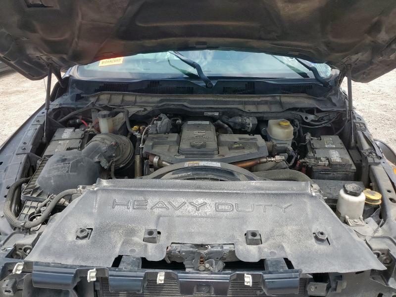 3C6UR5FL9JG425677 - 2018 RAM 2500 LARAMIE 灰色 照片 11