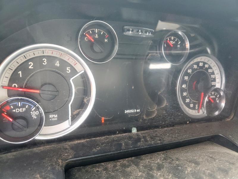 3C6UR5FL9JG425677 - 2018 RAM 2500 LARAMIE 灰色 照片 9