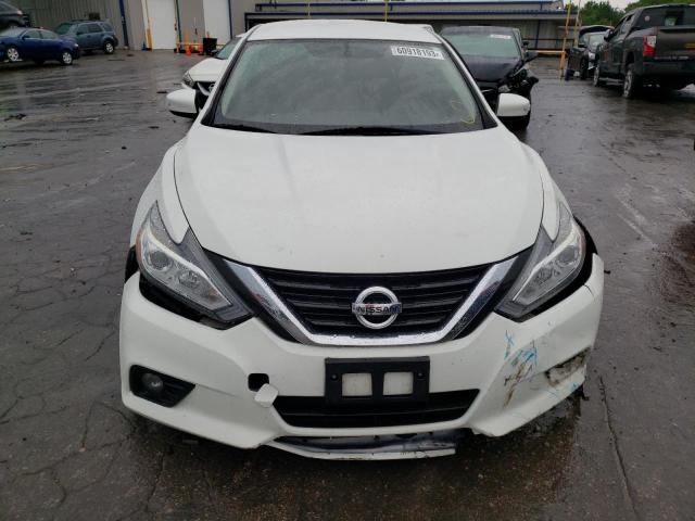 1N4AL3AP0JC237537 - 2018 NISSAN ALTIMA 2.5 WHITE photo 5