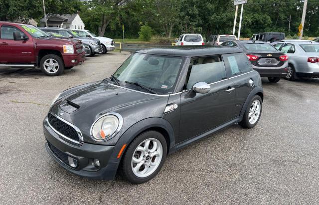 WMWSV3C57BTY11344 - 2011 MINI COOPER S GRAY photo 2