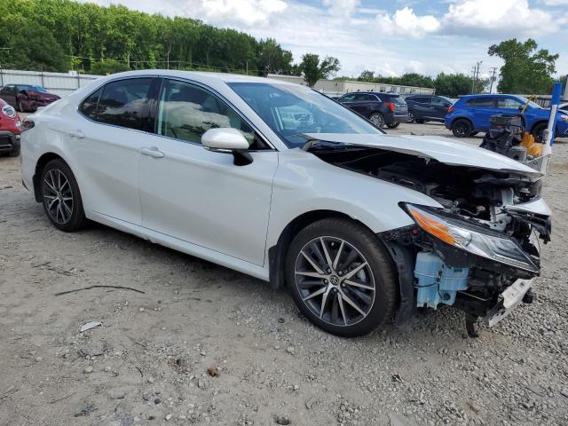 4T1F31AKXNU032831 - 2022 TOYOTA CAMRY XLE WHITE photo 4