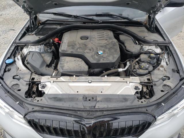 WBA5R7C5XKAJ85275 - 2019 BMW 330XI SILVER photo 11