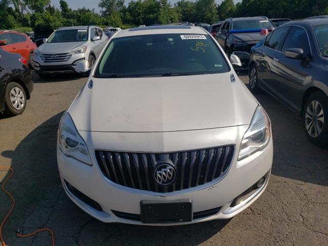 2G4GK5EX3G9110550 - 2016 BUICK REGAL WHITE photo 5