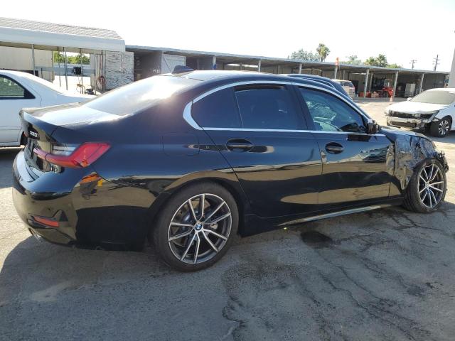 3MW5R1J08L8B39087 - 2020 BMW 330I BLACK photo 3