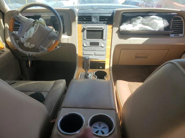 5LMFU28507LJ24510 - 2007 LINCOLN NAVIGATOR BLACK photo 8