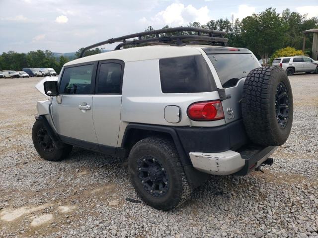 JTEZU11F670005729 - 2007 TOYOTA FJ CRUISER SILVER photo 2