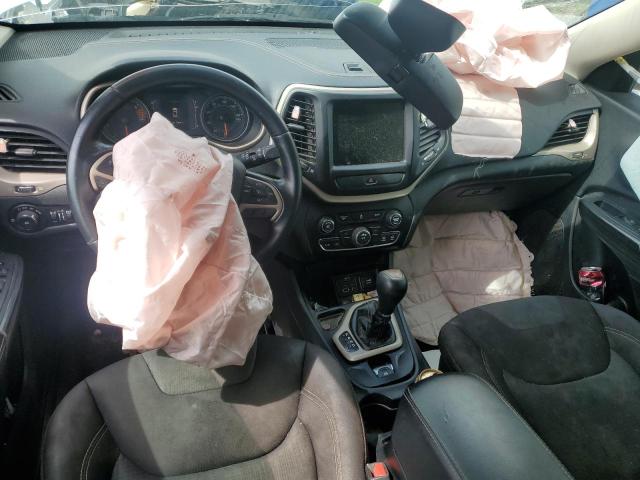 1C4PJLCB5GW377005 - 2016 JEEP CHEROKEE LATITUDE WHITE photo 8