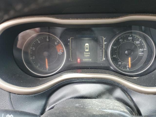 1C4PJLCB5GW377005 - 2016 JEEP CHEROKEE LATITUDE WHITE photo 9