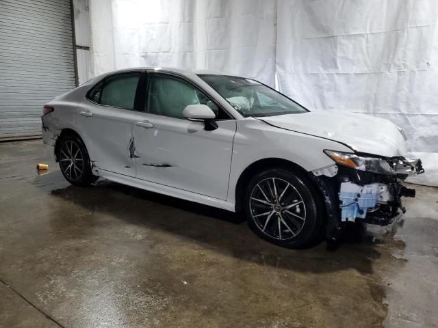 4T1G11AK7RU246532 - 2024 TOYOTA CAMRY SE NIGHT SHADE GRAY photo 4