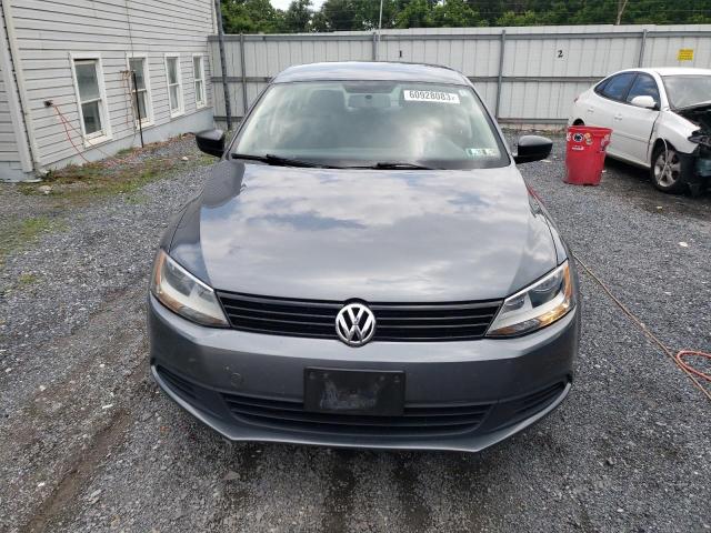 3VW2K7AJ2EM326306 - 2014 VOLKSWAGEN JETTA BASE رمادي صورة 5