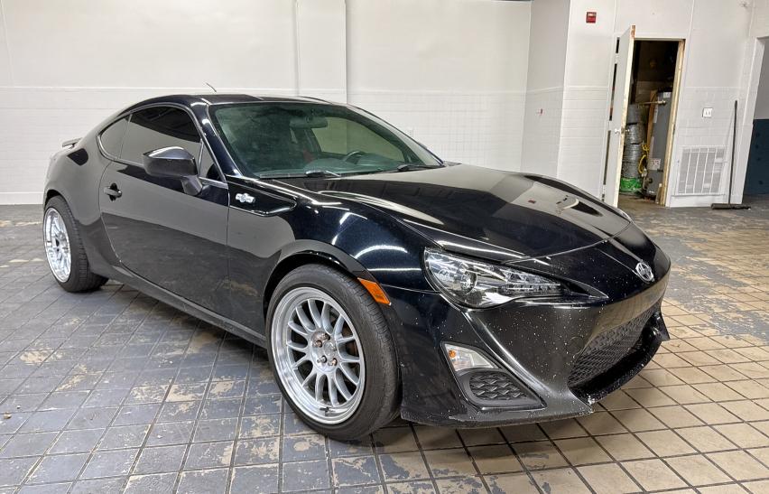 2013 TOYOTA SCION FR-S, null