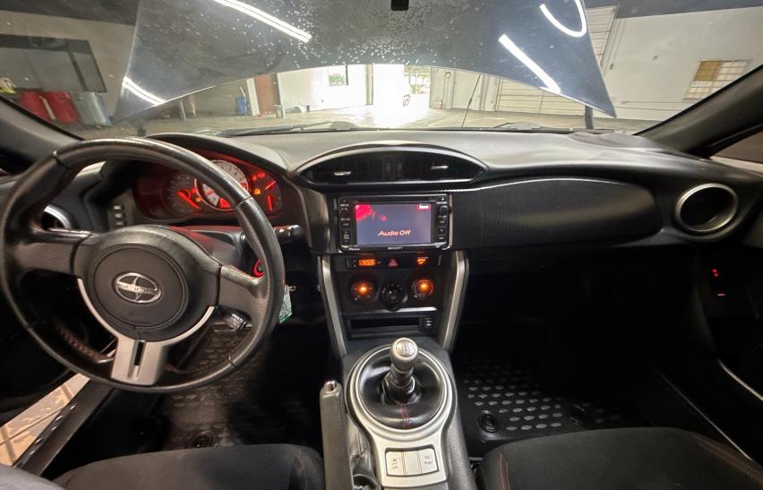 JF1ZNAA18D1731898 - 2013 TOYOTA SCION FR-S BLACK photo 9