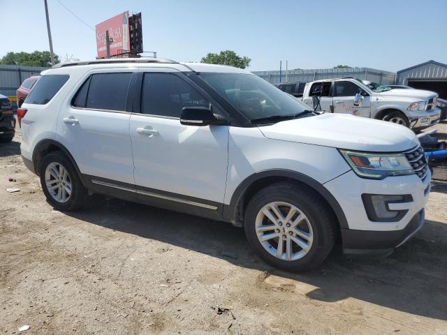 1FM5K7DH7HGC10246 - 2017 FORD EXPLORER XLT WHITE photo 4