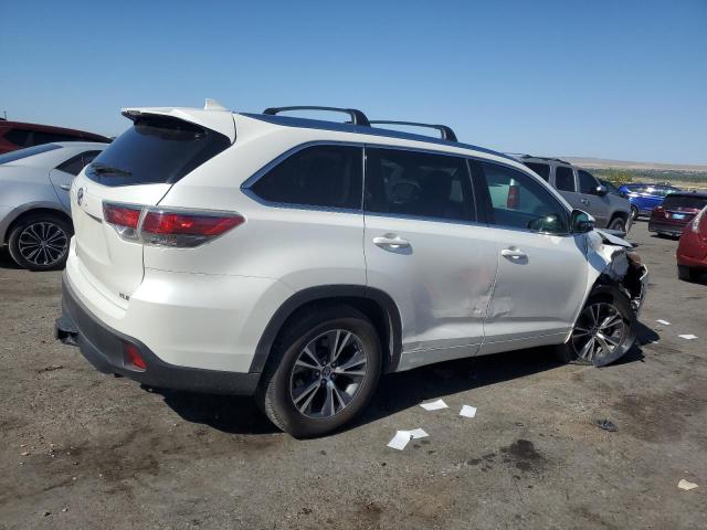 5TDKKRFH6GS176515 - 2016 TOYOTA HIGHLANDER XLE WHITE photo 3