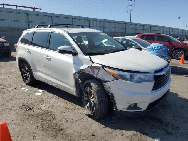 5TDKKRFH6GS176515 - 2016 TOYOTA HIGHLANDER XLE WHITE photo 4