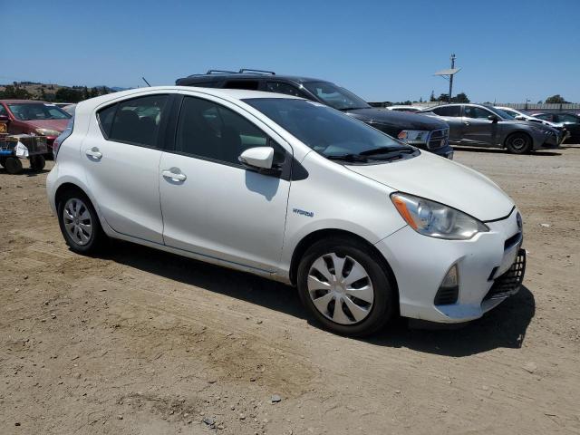 JTDKDTB32E1074432 - 2014 TOYOTA PRIUS C 白色 照片 4