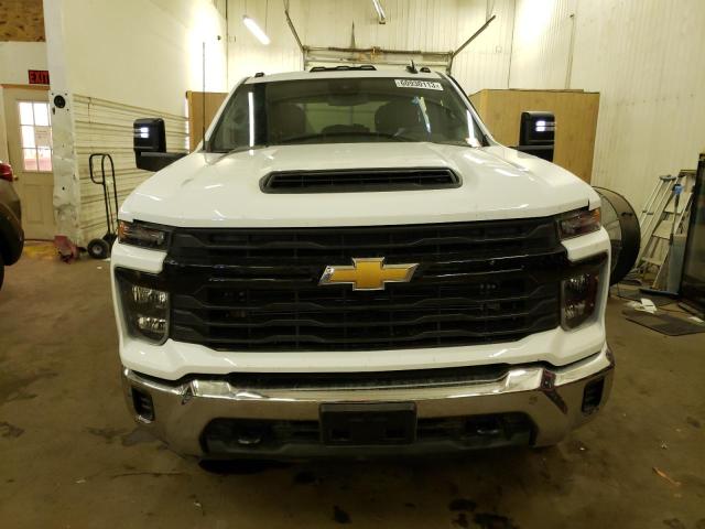 1GC4YSEY2RF111521 - 2024 CHEVROLET silverado K3500 WHITE photo 5