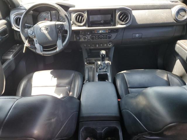 3TMDZ5BN1JM045511 - 2018 TOYOTA TACOMA DOUBLE CAB Grau Foto 8