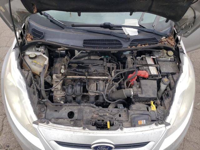 3FADP4EJ7DM172962 - 2013 FORD FIESTA SE 银色 照片 11
