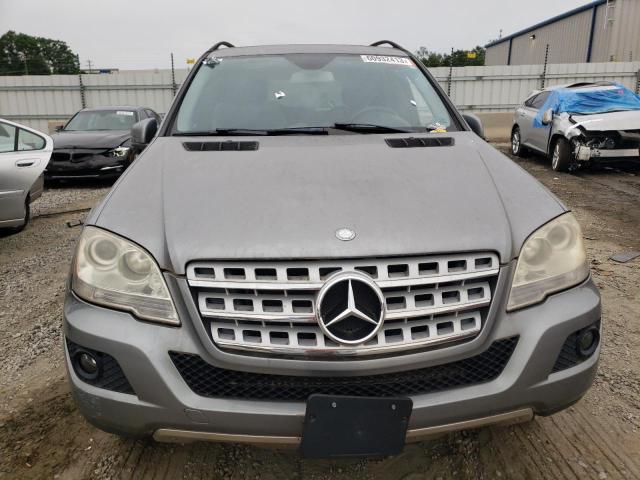 4JGBB8GB4BA710729 - 2011 MERCEDES-BENZ ML 350 4MATIC SILVER photo 5