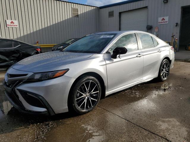 4T1T11AK3RU857284 - 2024 TOYOTA CAMRY SE NIGHT SHADE SILVER photo 1