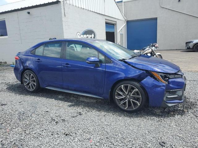 5YFS4MCE3NP125941 - 2022 TOYOTA COROLLA SE Blau Foto 4