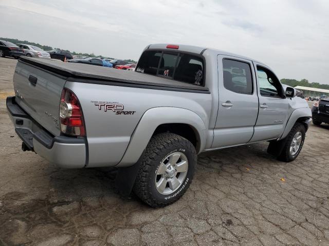 3TMJU4GN8BM114068 - 2011 TOYOTA TACOMA DOUBLE CAB PRERUNNER SILVER photo 3