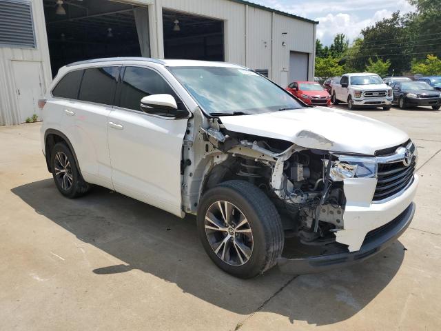 5TDKKRFH4GS156523 - 2016 TOYOTA HIGHLANDER XLE WHITE photo 4