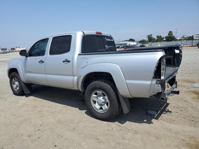5TFJX4GN4DX020984 - 2013 TOYOTA TACOMA DOUBLE CAB Srebrny zdjęcie 2