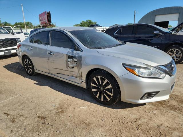 1N4AL3AP6JC175481 - 2018 NISSAN ALTIMA 2.5 Сріблястий фото 4