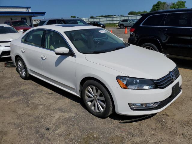 1VWCP7A36DC143773 - 2013 VOLKSWAGEN PASSAT SEL WHITE photo 4