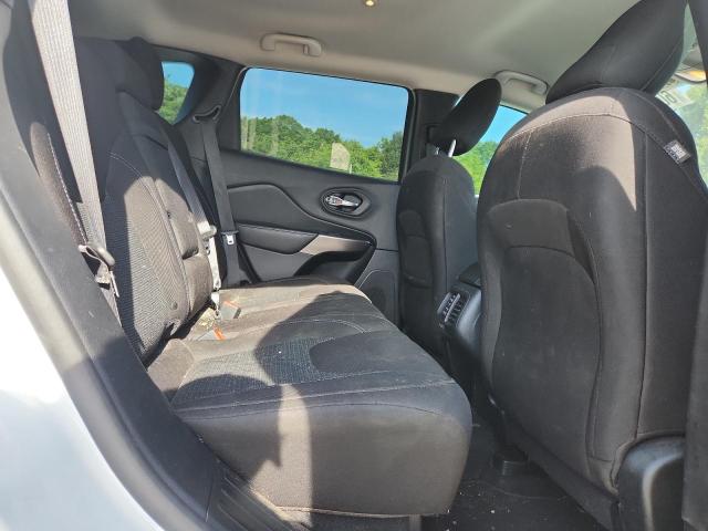 1C4PJLCB4KD376996 - 2019 JEEP CHEROKEE LATITUDE WHITE photo 11