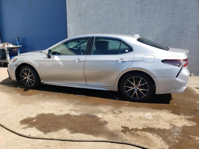 4T1G11BK6RU123545 - 2024 TOYOTA CAMRY SE NIGHT SHADE SILVER photo 2