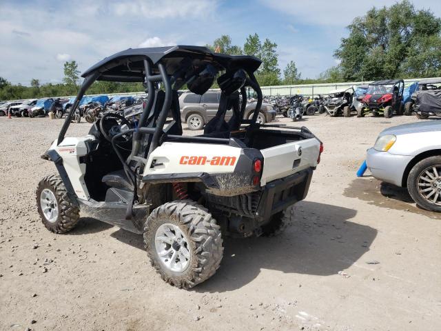 3JBKKAP22GJ001677 - 2016 CAN-AM COMMANDER 1000 XT WHITE photo 3