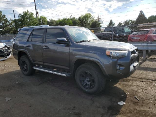 JTEBU5JR7H5422574 - 2017 TOYOTA 4RUNNER SR5/SR5 PREMIUM 灰色 照片 4