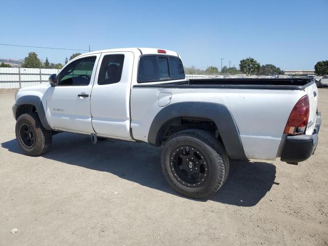 5TFTU4GN1DX030194 - 2013 TOYOTA TACOMA PRERUNNER ACCESS CAB WHITE photo 2