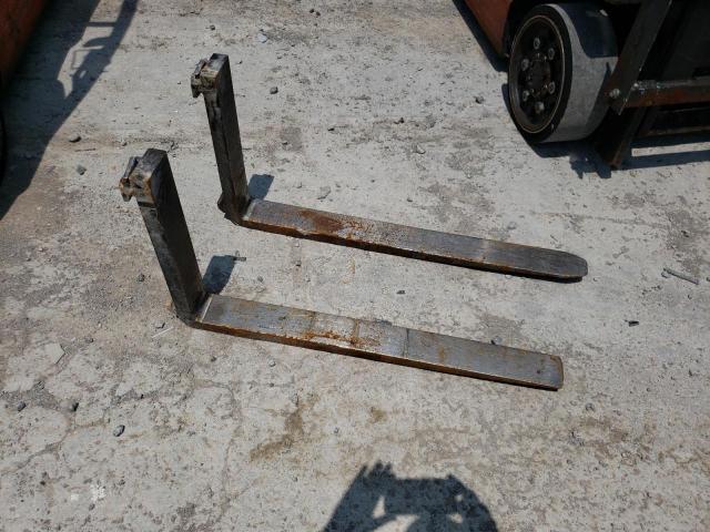 69137 - 2015 TOYOTA FORKLIFT Նարնջագույն լուսանկար 9