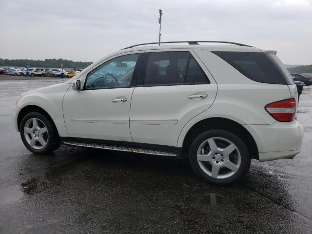 4JGBB72E68A413904 - 2008 MERCEDES-BENZ ML 550 WHITE photo 2