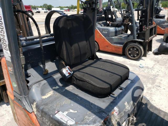 73569 - 2016 TOYOTA FORKLIFT ORANGE photo 6