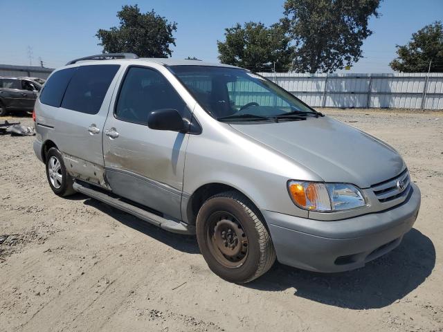 4T3ZF13C42U433336 - 2002 TOYOTA SIENNA CE LE SILVER photo 4