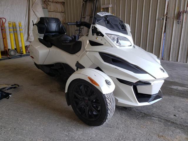 2BXNBDD2XJV000461 - 2018 CAN-AM SPYDER ROA RT WHITE photo 1