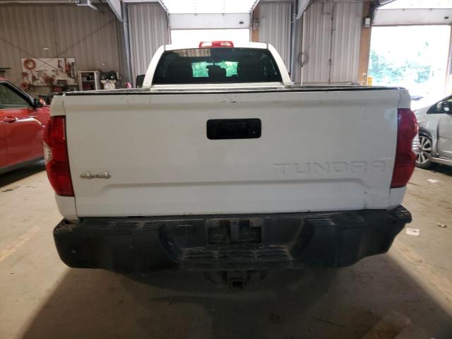 5TFCY5F12GX020643 - 2016 TOYOTA TUNDRA DOUBLE CAB SR/SR5 WHITE photo 6