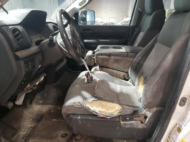 5TFCY5F12GX020643 - 2016 TOYOTA TUNDRA DOUBLE CAB SR/SR5 WHITE photo 7