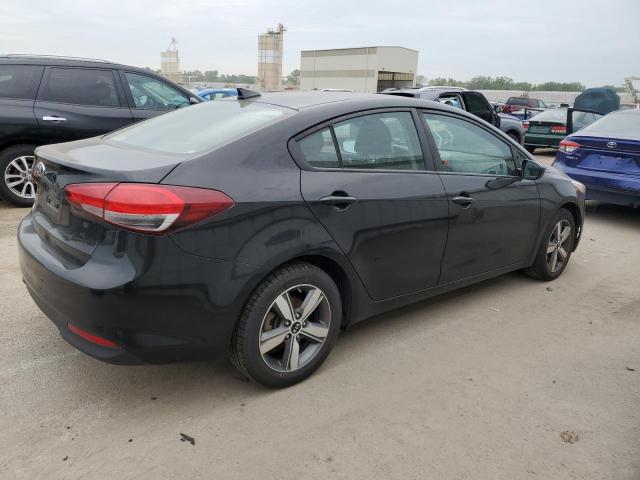 3KPFL4A71JE207834 - 2018 KIA FORTE LX BLACK photo 3